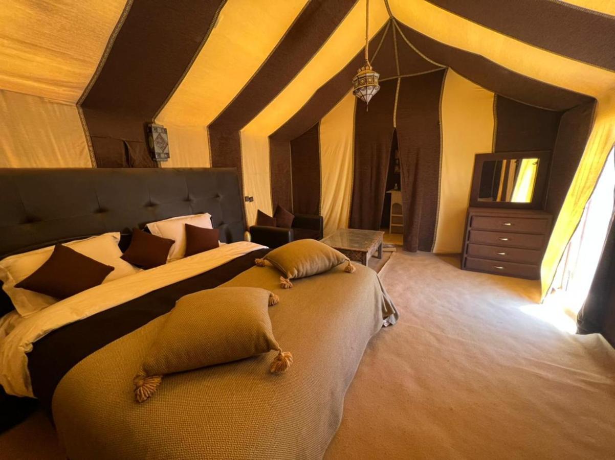 Roses Desert Camp Мерцуга Екстериор снимка