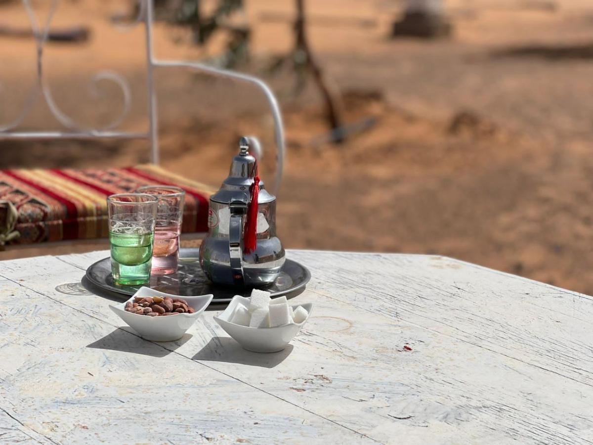 Roses Desert Camp Мерцуга Екстериор снимка