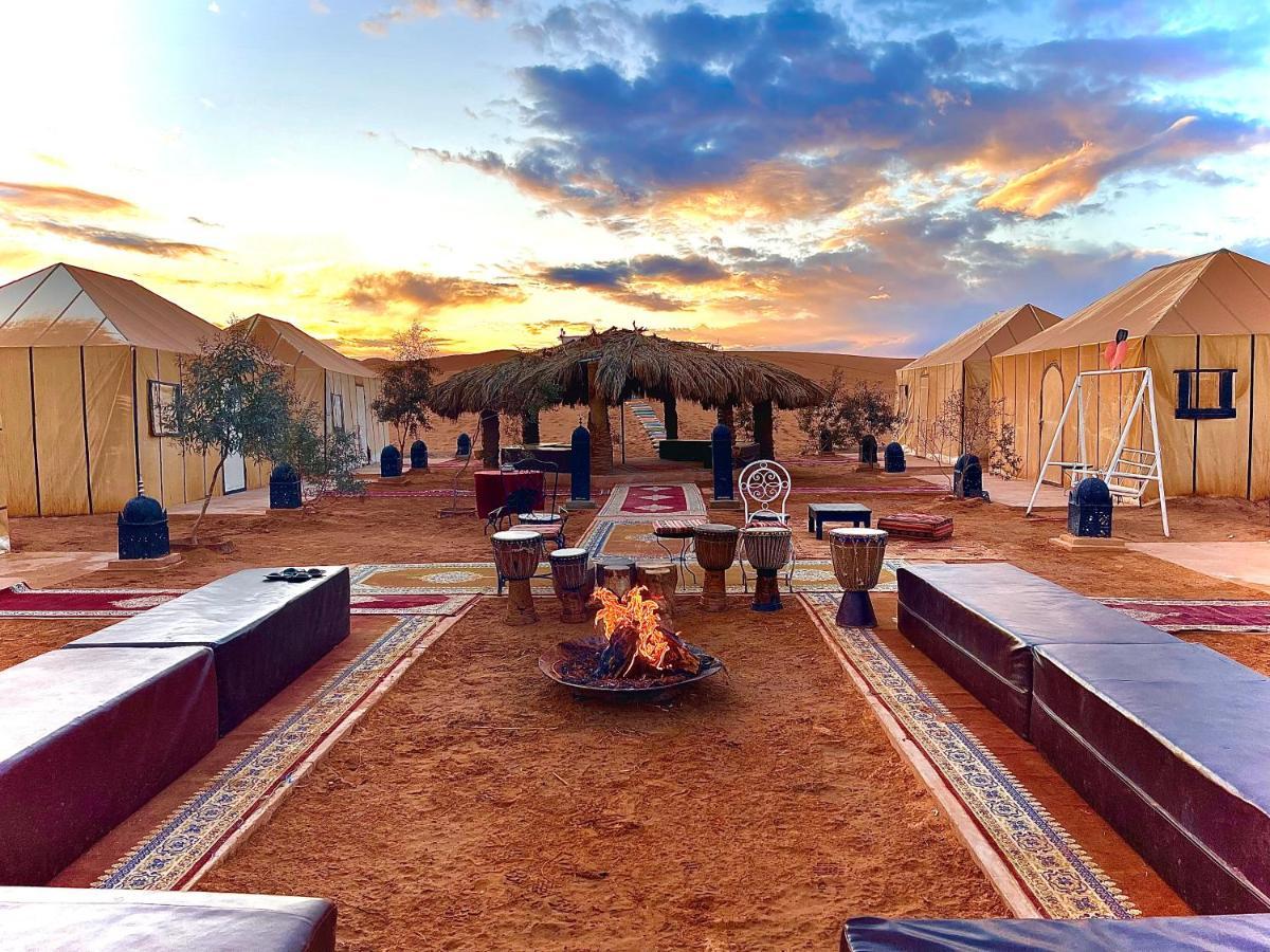 Roses Desert Camp Мерцуга Екстериор снимка