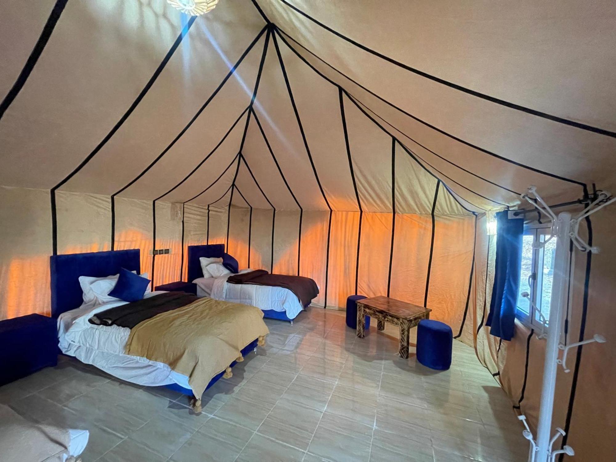 Roses Desert Camp Мерцуга Екстериор снимка