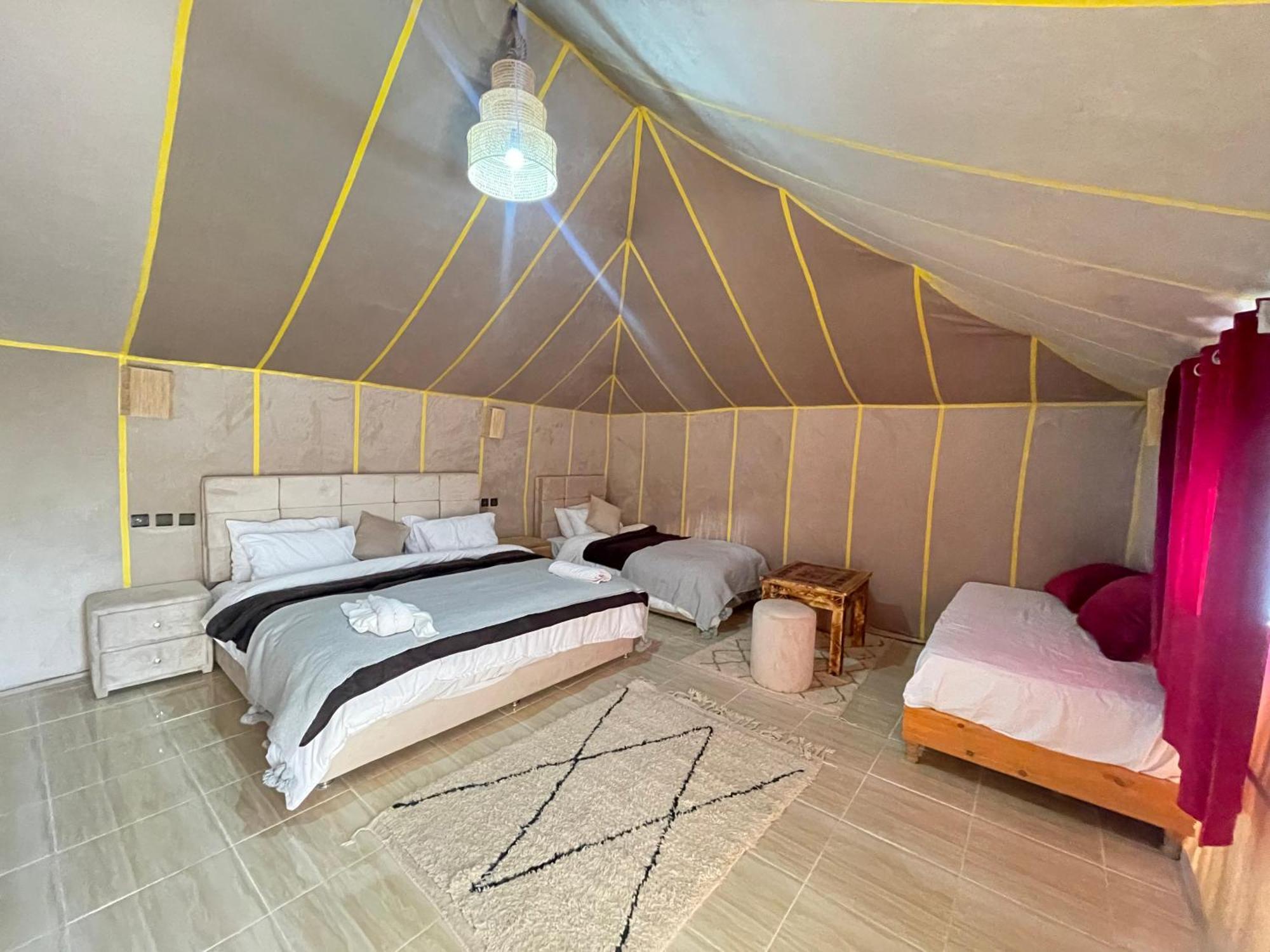 Roses Desert Camp Мерцуга Екстериор снимка