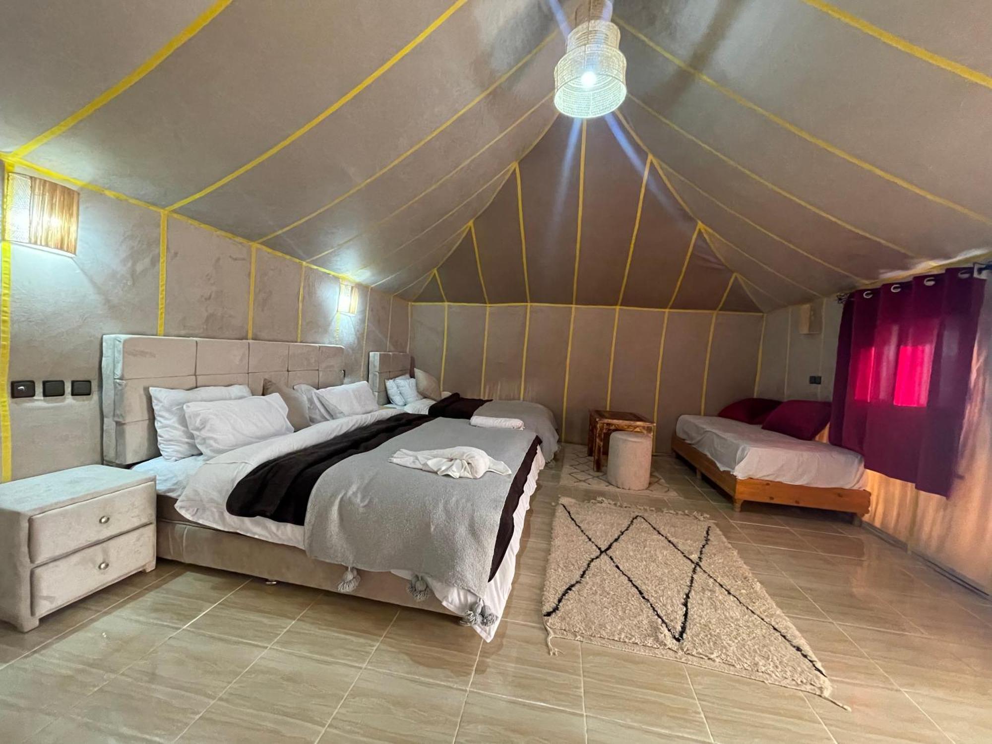 Roses Desert Camp Мерцуга Екстериор снимка